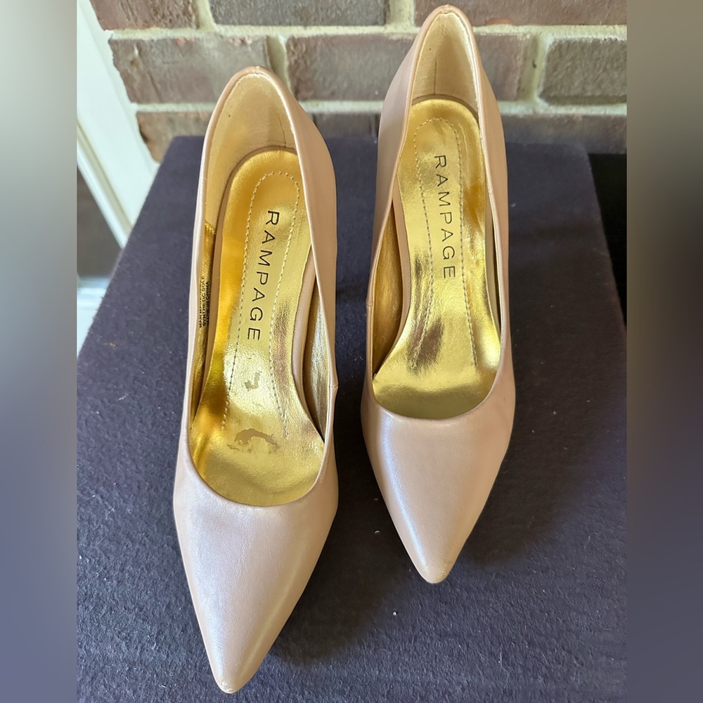 Rampage Beige Pointed Toe Heels